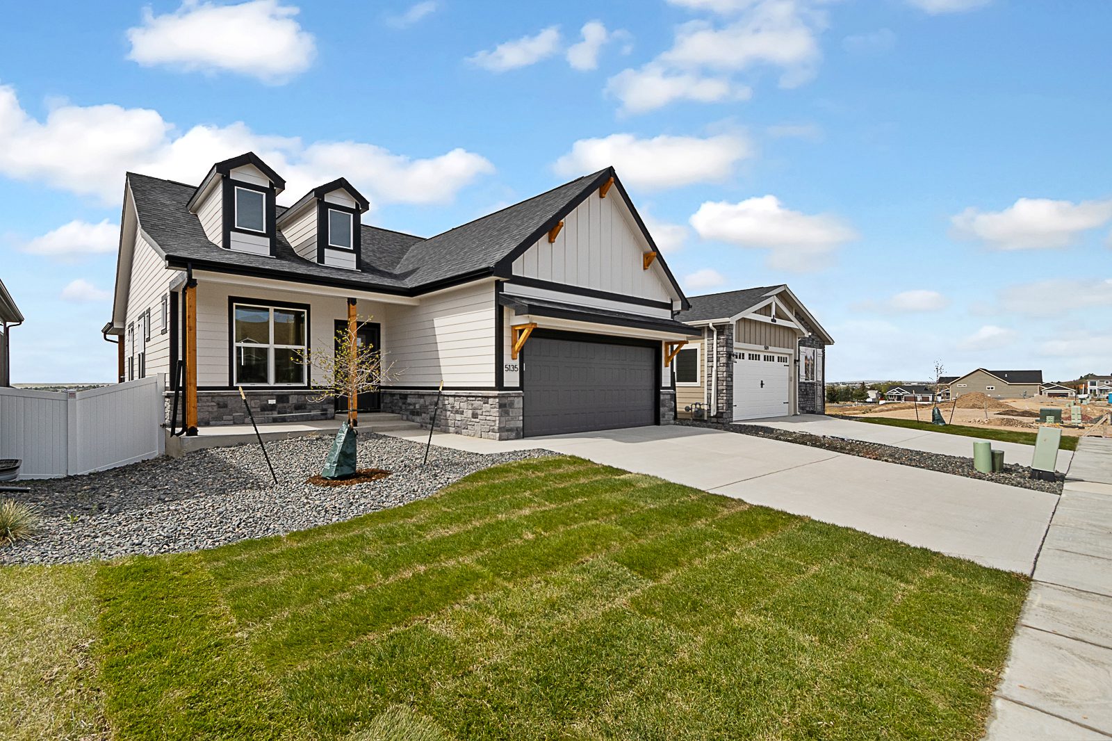 MelissaSwalla_5135CarlaDrive_UpdatedExt_001